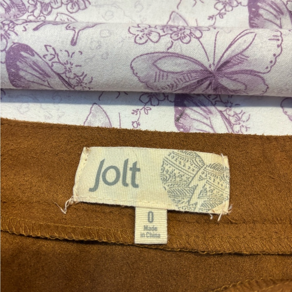 🍄Jolt Brown Suede Fringe Mini Skirt - Picture 2 of 4